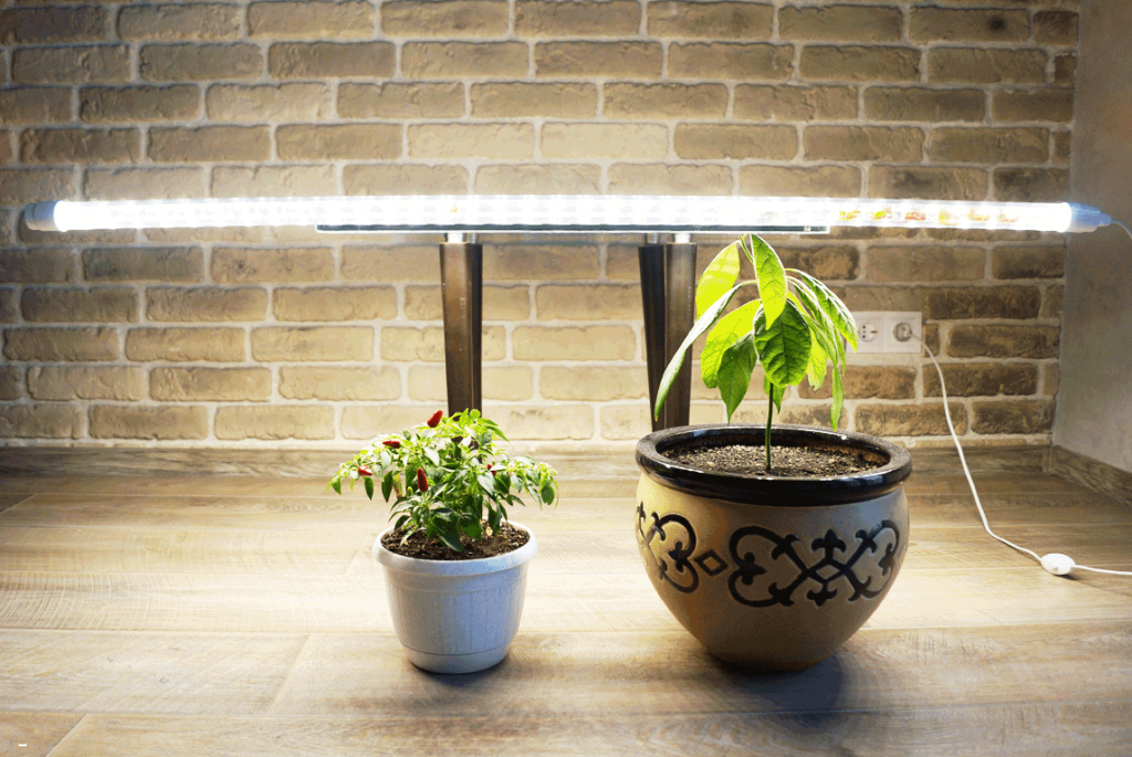 Фитолампа Росток 1220 мм